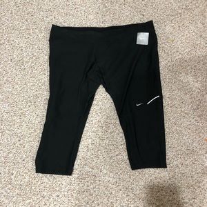 Nike 3x Crop leggings plus size black Drifit pants